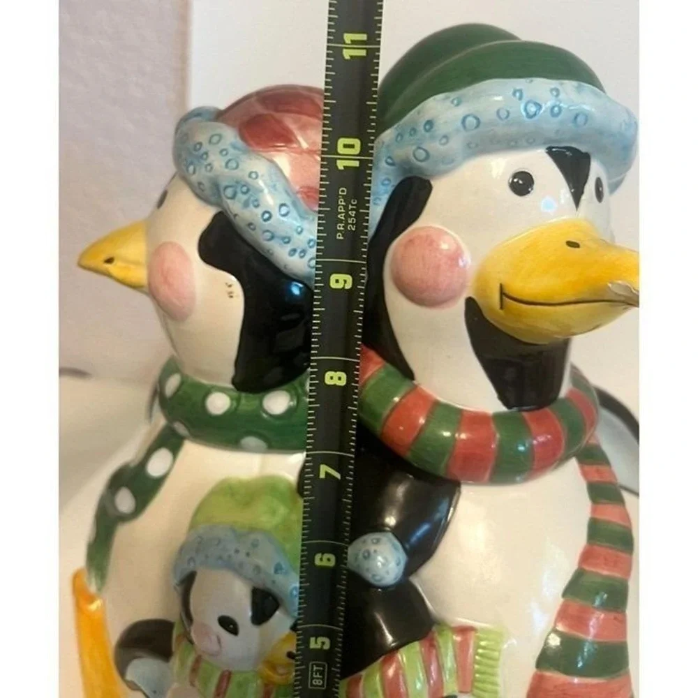 Anthropomorphic Happy Feet Penguin Family Cookie Jar Happy Feet Large Winter SEE